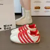 Tênis de treinamento estilo balé em couro sintético alemão para mulheres, novo tênis casual esportivo fino feminino de verão 2026, tênis Forrest Gump