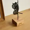 Joyería de color galvanizado creativo, estante de almacenamiento con fondo de madera, estante de exhibición para collares y aretes, estante de almacenamiento de joyería de escritorio para el hogar