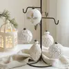 Colgante con Forma de Bola de Navidad Mate Retro Lujo Ligero Copo de Nieve Adorno de Regalo Decoración de Árbol de Navidad Plástico Blanco Dorado Nuevo Estilo