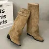 Hebilla de cinturón plisada botas de tacón grueso retro verano 2026, botas de caña alta para mujer, nuevo estilo americano