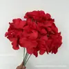 Flor roja de simulación diseño de auditorio de bodas paisajismo pared de fondo de flores artificiales decoración techo de flores camino de flores guía arreglo floral flor