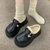 Tamancos Quentes de Alta Qualidade com Forro de Fleece para Mulheres, Adequados para Uso Externo, Novo Estilo Outono/Inverno 2025, Sapatos de Algodão Simples com Plataforma de Solado Grosso