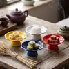 Prato Cerâmico Colorido de Pétalas com Pé Alto para Chá e Sobremesa Mesa de Chá Zen Retrô Prato para Petiscos Prato Pequeno para Degustação Prato de Oferenda para Pequeno Altar