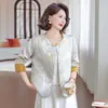 Nuevo abrigo de alta gama estilo chino para mujer, ropa para madre, nuevo modelo de otoño 2026, abrigo elegante y lujoso para mujeres de mediana edad