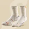 Calcetines de Baloncesto de Toros de Longitud Media Calcetines de Toalla Calcetines de Élite Prácticos Profesionales Calcetines Deportivos para Correr para Niños Calcetines de Algodón