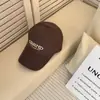 Boné de Baseball Simples com Letra para Mulheres Que Fazem o Rosto Parecer Menor, para Homens com Grande Circunferência da Cabeça, Chapéu de Sol de Aba Larga, Boné Versátil de Bico de Pato Bordado Estilo Coreano