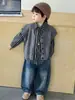 Conjunto de Tres Piezas para Niños de Primavera y Otoño: Chaleco de punto, Camisa, Conjunto casual de moda estilo coreano para niños, Ropa de otoño para bebé