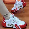Tênis de Corrida Unissex Primavera 2026 Versátil Solado Macio Sapatos de Pai Tendência Moda Confortável Leve Calçados Masculinos