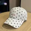 Gorra de Béisbol con Letras y Lunares Estilo Ins Otoñal para Mujer, Casual Versátil, Sombrero con Protección Solar que Hace que la Cara Parezca Más Pequeña, Gorra de Pico