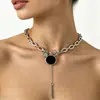 Cadena Gruesa Geométrica Europea y Americana Hebilla OT Perla Negra Redonda Cadena para Clavícula Collar de Personalidad Simple Joyería Transfronteriza para Mujer Venta al por Mayor