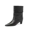 Botines de moda estilo británico de 5 cm, modelo nuevo otoño e invierno 2026, punta fina, tacón de aguja, botines altos sin cordones