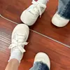 Zapatos de lona con suela gruesa para mujer, mocasines casuales versátiles sin cordones, zapatos blancos para estudiantes, mocasines de punta ancha de doble uso