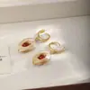 Pendientes de Concha Chapados en Oro de 18 Quilates Nala, Pendientes de Estilo Maillard Retro de Nicho, Accesorios para Orejas Simples y Exquisitos