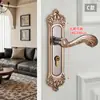 Cerradura de Puerta de Dormitorio Estilo Europeo Cerradura de Puerta Interior Sin Taladro Cerradura de Puerta Doméstica Puerta de Madera Manija de Puerta Universal Reemplazo de Cerradura de Puerta Vieja