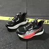 Tallas 32-37, en stock: Zapatos deportivos de cuero de microfibra para niños, zapatos para correr, suela ligera de EVA, zapatos atléticos para niños mayores, modelo 6668