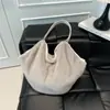 Bolsa de Peluche Transfronteriza para Mujer 2025 Nueva Moda Bolso de Peluche Versátil Bolso de Peluche de Moda Bolso Tote Ligero Casual
