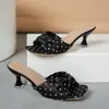 Pantuflas de Tacón Medio de Lunares para Usar Afuera 2026 Nuevo Llegado de Verano Tacón Delgado Cruzado Plegado Sandalias de Una Tira Talla Grande para Mujer En Stock