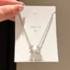 Collar Exquisito de Flor de Zircón y Perla Electrochapado en Oro Real de 18K, Cadena Ligera de Lujo Nicho para Clavícula, Accesorio de Cuello Versátil y Elegante para Mujer