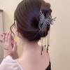 Elegante horquilla de metal con forma de mariposa para la parte trasera del cabello, con forma de campana de viento y borla de perlas, de alta gama, ligera y de lujo, accesorio para el cabello de moda.