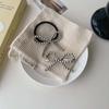 Pinza para el pelo con lazo de imitación perla gris plateado de viento frío clip lateral anillo para el pelo de mariposa con cuentas goma para coleta nueva