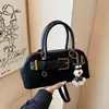 Bolsa tote estilo retrô para mulheres, nova coleção de verão 2025, bolsa de ombro moderna e fashion, bolsa de ombro simples e de grande capacidade
