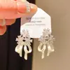 Pendientes de Botón Flor de Zirconia Perla Plata Francesa Personalidad Sencilla Versátiles Joyería de Oreja de Lujo Ligero Temperamento de Alta Gama para Mujeres