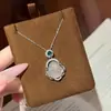 Nueva joyería de moda, collar de acero de titanio para mujer, cadena de clavícula exquisita y a la moda con circonitas de diamantes completos, colgante de lujo ligero