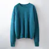26 Novos Suéteres de Lã com Forro de Fleece Liso para Outono e Inverno Feminino Atacado Soltos Gola Redonda Manga Longa
