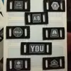 Accesorios de Etiqueta Tejida Impresa con Fondo Negro con Ojales Metálicos y Diseño Impreso, Cierre de Velcro, Marca Registrada de Bolsa de Regalo