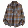 Camisa Masculina 2026 Outono Nova Estilo Hong Kong Tendência Moda Solta Tamanho Grande Xadrez Jovem Manga Longa Camisa para Homem