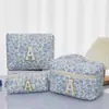 Bolsa Cosmética Portátil Grande Capacidade Floral Pequeno Armazenamento Algodão Acolchoado Portátil Flores Fofas Ins Viagem Estudantes