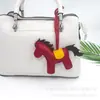Nuevos Adornos de Caballo de Cuero, Colgantes Mascota del Año del Caballo, Decoraciones Colgantes de Cuero para Espejo Retrovisor de Coche y Bolsos