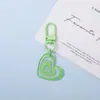 Nuevo llavero colgante con forma de corazón de acrílico transfronterizo, decoración de bolso para chicas, regalo, accesorio para llavero de coche
