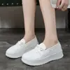 Zapatos de Enfermera con Suelas Blandas, Transpirables y Cómodos, Zapatos Específicos para Hospital para Mujer, Sandalias de Nuevo Estilo Verano 2026, Zapatos Blancos para Maternidad
