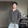 Camiseta Retro Americana de Manga Larga con Cuello en V para Hombre, Sudadera Texturizada Estilo Old Money Resistente para Primavera y Otoño, Camiseta de Capa Base de Alta Gama