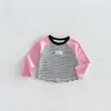 Camiseta Básica Estampada con Etiqueta para Niños 2026 Nuevo Estilo Otoño Camiseta de Manga Raglán Color Bloque para Niñas Top de Otoño para Niños Zqy6143