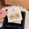 Aretes de Perla con un Toque de Lujo Ligero y de Alta Gama, Aretes con Aguja de Plata S925, Aretes de Mariquita y Flor Estilo Bosque, Aretes Exquisitos y Elegantes