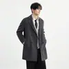 Elegante abrigo de lana de doble cara para hombre para otoño e invierno, de longitud media, con cuello de solapa y botones de doble botonadura.