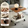 Carrito de escritorio con estantería, multicapa, móvil, para uso doméstico, sala de estar, sofá, exhibición de bocadillos, almacenamiento junto a la cama