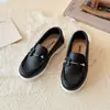 Zapatos casuales simples de cuero estilo británico para niñas 2026 primavera-verano nuevos mocasines para niños de suela blanda zapatos versátiles de moda