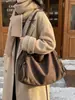 Bolso Grande Retro para Viajeros para Mujer 2026 Nuevo de Moda Tendencia Bolso Tote de Gran Capacidad Bolso de Hombro Simple de Invierno