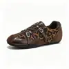 Zapatos de Entrenamiento Antideslizantes de Suela Blanda Alemanes para Mujer, Otoño 2026, Hebilla Cuadrada Doble de Metal, Superficie de Cuero Retro, Bloques de Color, Zapatos Versátiles para Mujer