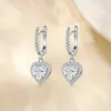Brincos de Prata S925 com Zircônia em Formato de Coração Brilhante para Mulheres, Modernos e Versáteis, Luxo Leve, Brincos de Alta Qualidade, Tarraxas, Presilhas de Orelha, Atacado em Estoque