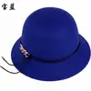 Sombrero de lana redondo liso estilo coreano para otoño e invierno, decoración de cadena, sombrero tipo cubo de moda para mujer, sombrero para madre, sombrero de lana