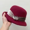 Sombrero de Lana Plegado Versátil de Alta Gama Estilo Británico Sombrero de Cubo con Borde Enrollado Moda Otoño e Invierno Sombrero de Pescador Estilo Hepburn