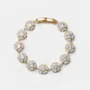 Pulsera de Flor de Zirconia Flor de Cinco Hojas, Diseño de Nicho, Versátil, Pulsera Simple y de Moda, Lujo Ligero, Gama Alta, Joyería de Mano Elegante
