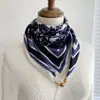 Bufanda Cuadrada Pequeña de Protección Magnética para el Cuello 2024 Nueva Bufanda Cuadrada de Otoño e Invierno Bufanda Triangular de Seda para Mujer Chal Bufanda de Alta Calidad a Prueba de Viento