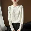 Nueva camiseta de punto bordada estilo chino con cuello redondo, capa interior versátil de manga larga para mujer, top chic estilo chino
