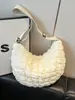 Bolso Cruzado Estilo Dumpling, Nuevo Bolso Acolchado de Algodón Otoño e Invierno, Sencillo y Elegante, Estilo Relajado, Gran Capacidad, Bolso Cruzado con Hombro Plegado