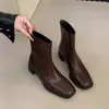 Primeiro Encontro Jizong Botas Femininas Bico Quadrado Marrom Salto Grosso Botas Martin Botas Curtas Chelsea Salto Médio Outono e Inverno Tamanho Grande Feminino